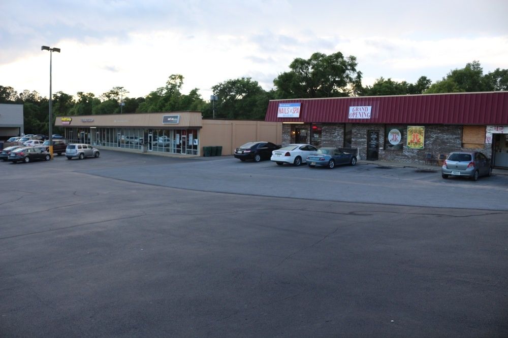 DeFuniak Square: 1030 U.S. 331, Defuniak Springs, FL 32433